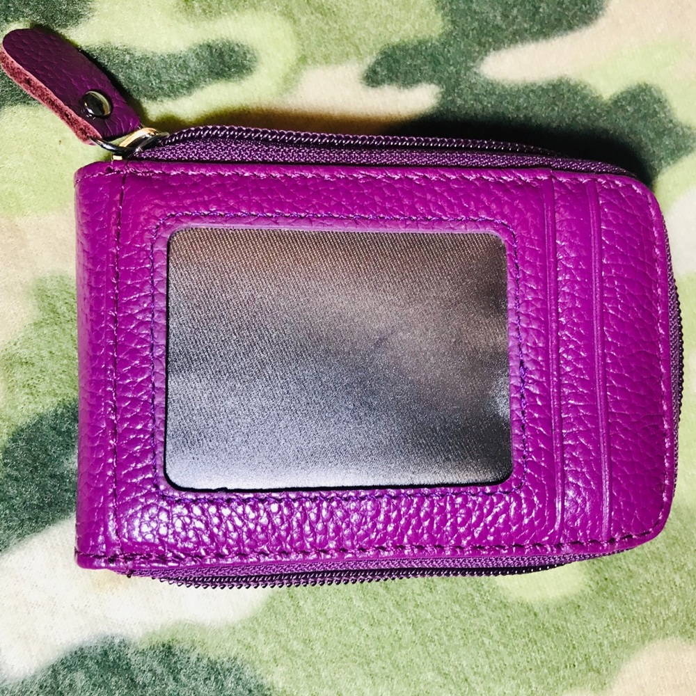 Wallet - Picture 1 of 8